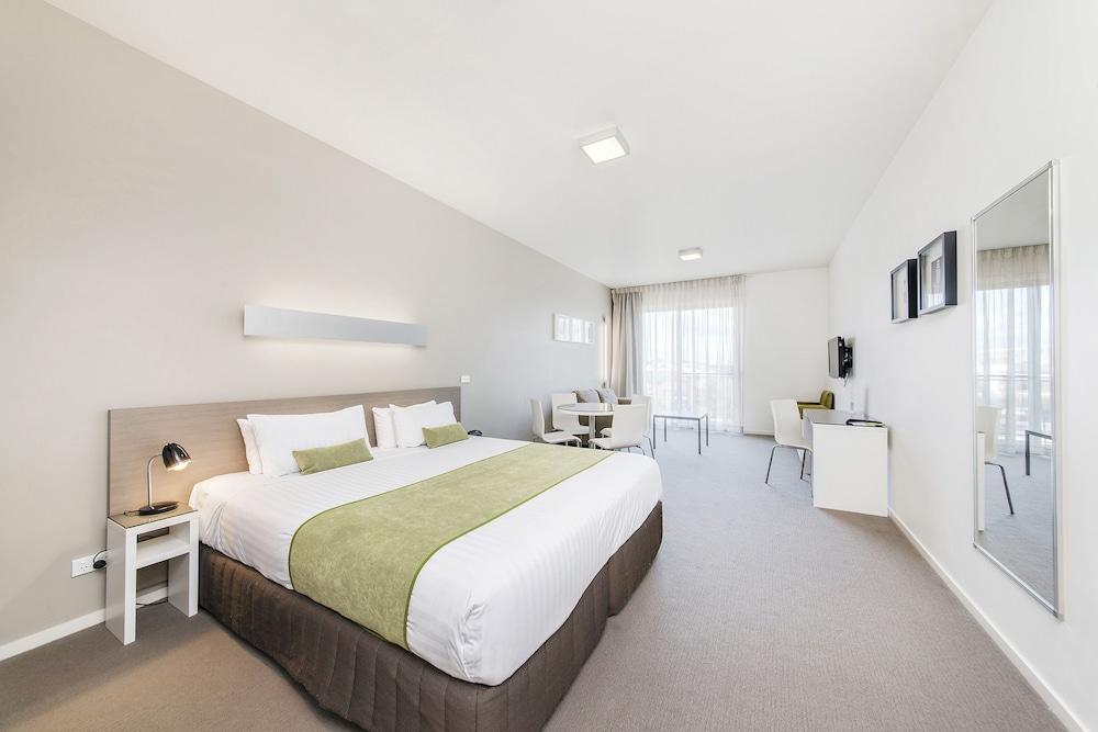 Abode Gungahlin Aparthotel Canberra Luaran gambar