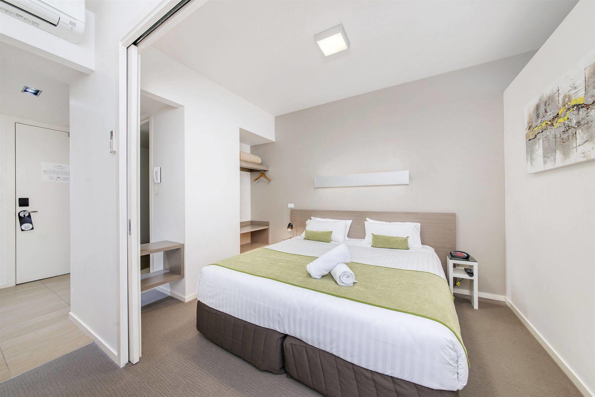Abode Gungahlin Aparthotel Canberra Luaran gambar
