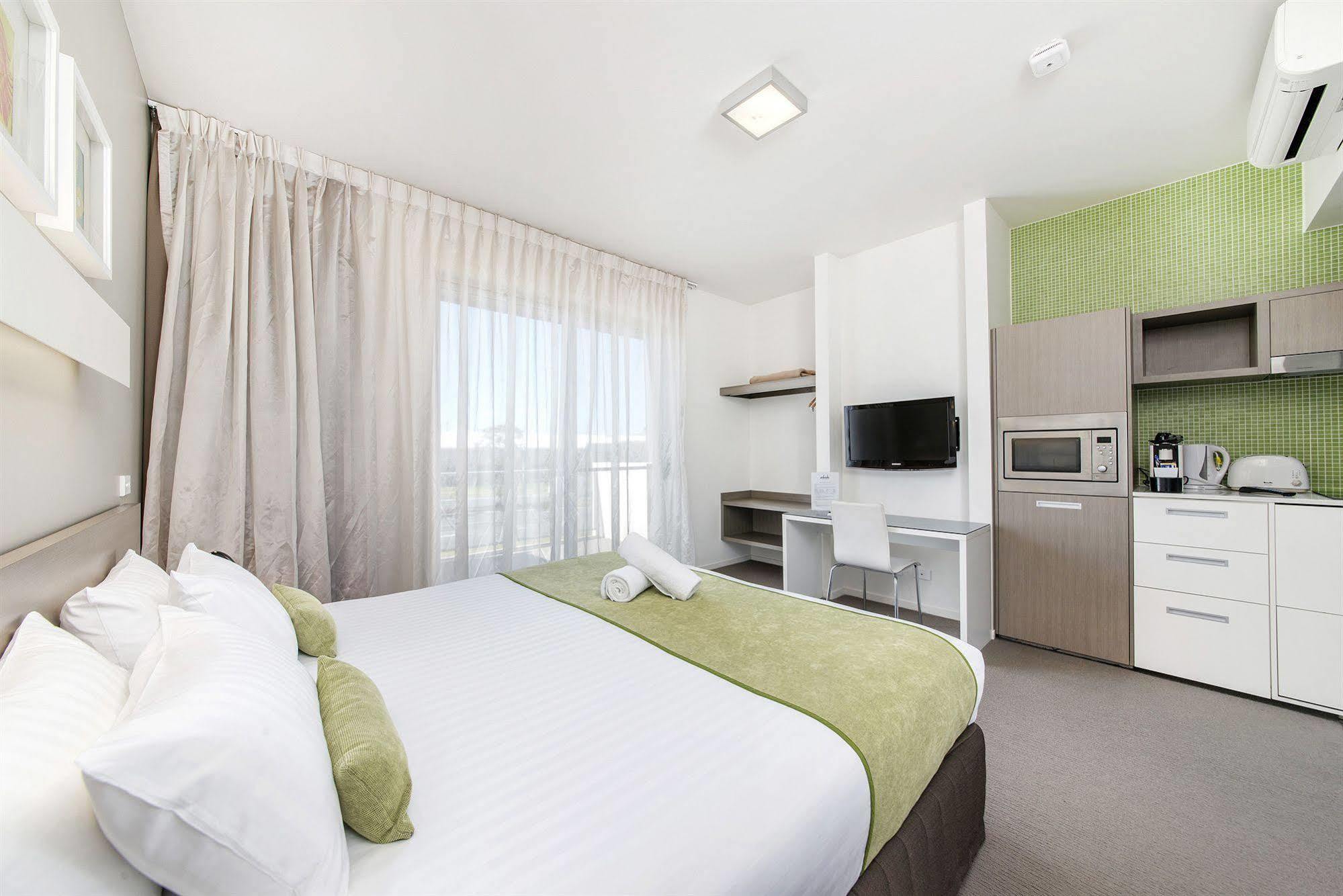 Abode Gungahlin Aparthotel Canberra Luaran gambar