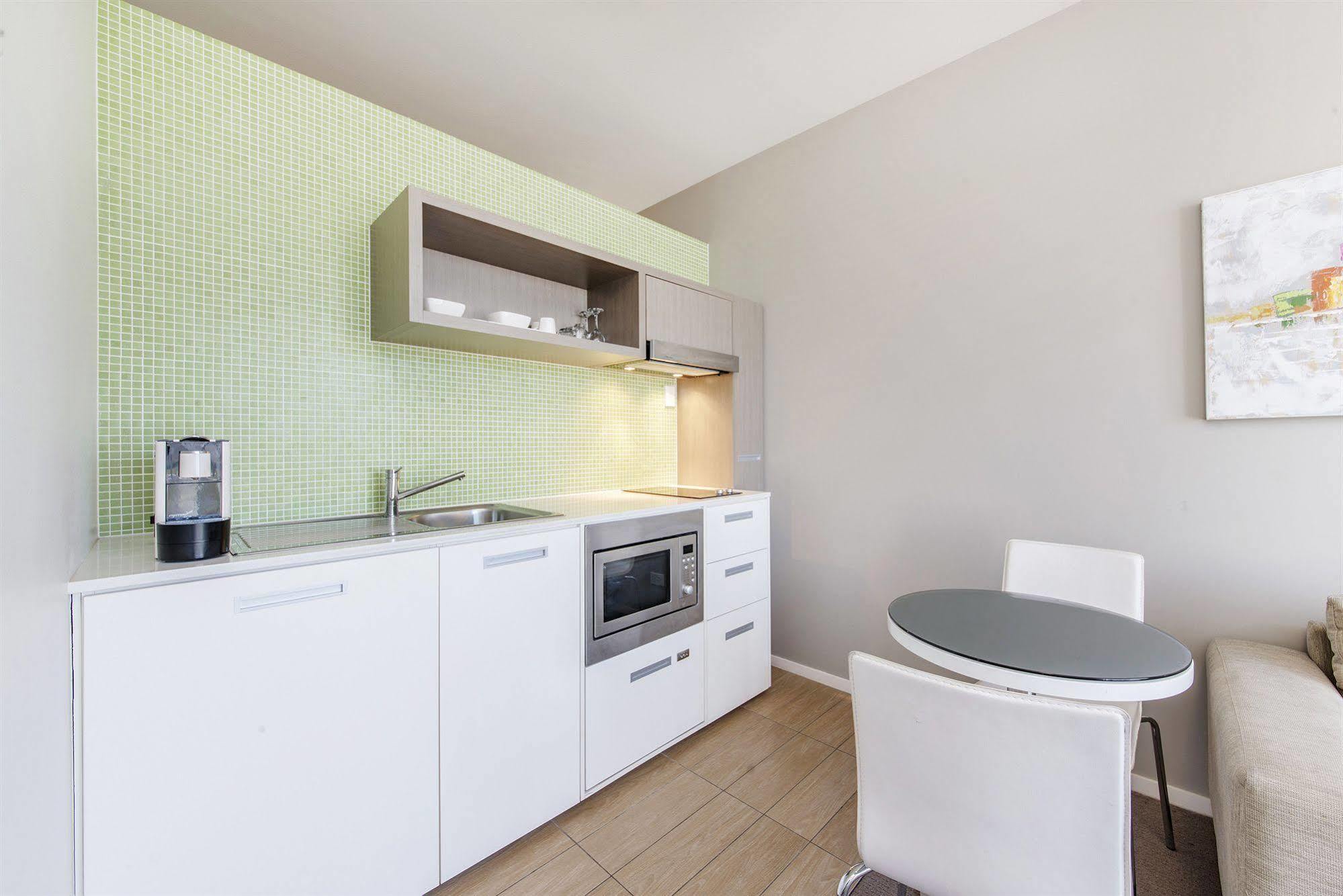 Abode Gungahlin Aparthotel Canberra Luaran gambar