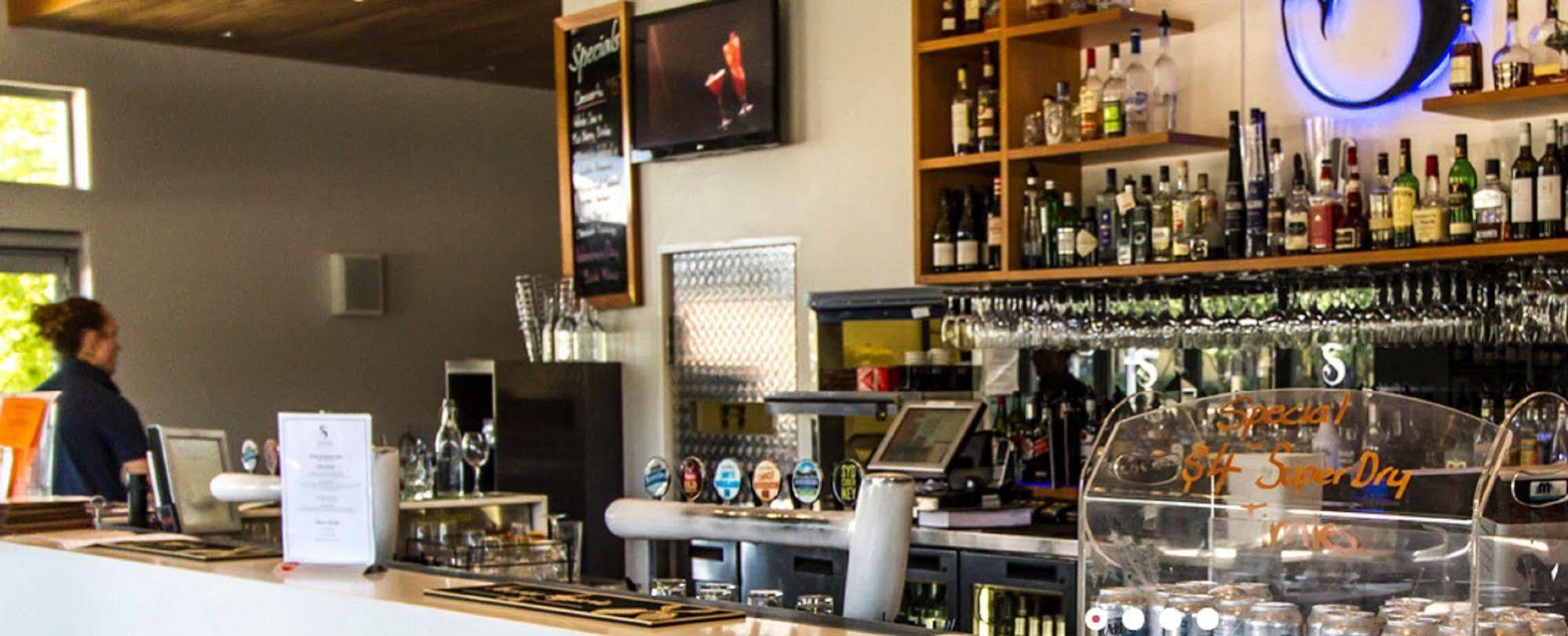 Abode Gungahlin Aparthotel Canberra Luaran gambar