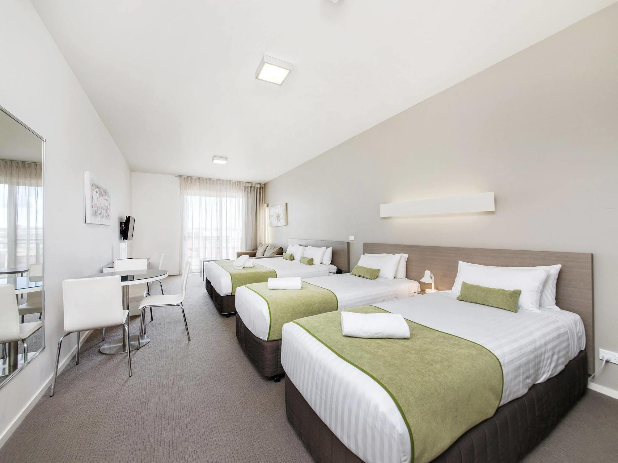 Abode Gungahlin Aparthotel Canberra Luaran gambar